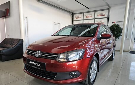 Volkswagen Polo VI (EU Market), 2011 год, 819 000 рублей, 2 фотография