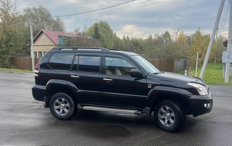 Toyota Land Cruiser Prado 120 рестайлинг, 2005 год, 1 800 000 рублей, 2 фотография