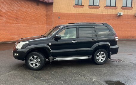 Toyota Land Cruiser Prado 120 рестайлинг, 2005 год, 1 800 000 рублей, 3 фотография