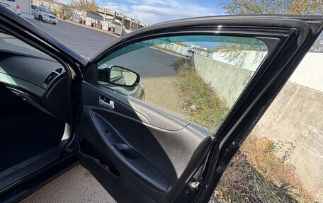 Hyundai Sonata VI, 2010 год, 915 000 рублей, 26 фотография