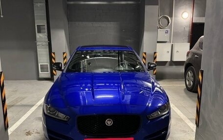 Jaguar XE I рестайлинг, 2017 год, 2 500 000 рублей, 3 фотография