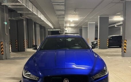 Jaguar XE I рестайлинг, 2017 год, 2 500 000 рублей, 2 фотография