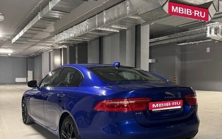 Jaguar XE I рестайлинг, 2017 год, 2 500 000 рублей, 4 фотография