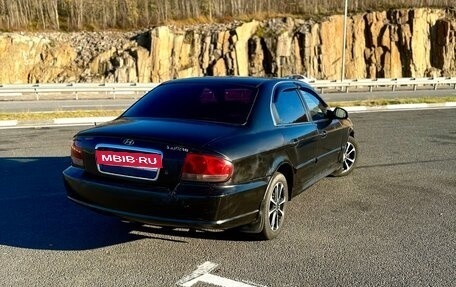 Hyundai Sonata IV рестайлинг, 2002 год, 350 000 рублей, 4 фотография