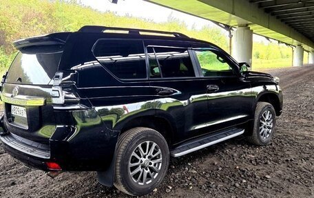 Toyota Land Cruiser Prado 150 рестайлинг 2, 2015 год, 4 198 000 рублей, 7 фотография