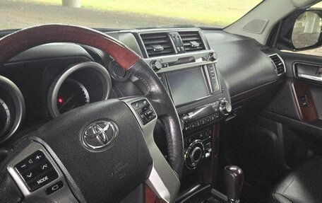 Toyota Land Cruiser Prado 150 рестайлинг 2, 2015 год, 4 198 000 рублей, 21 фотография
