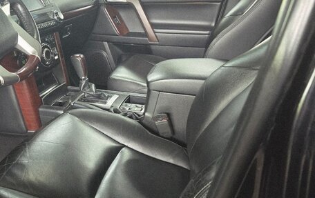 Toyota Land Cruiser Prado 150 рестайлинг 2, 2015 год, 4 198 000 рублей, 22 фотография