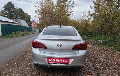 Opel Astra J, 2013 год, 620 000 рублей, 3 фотография