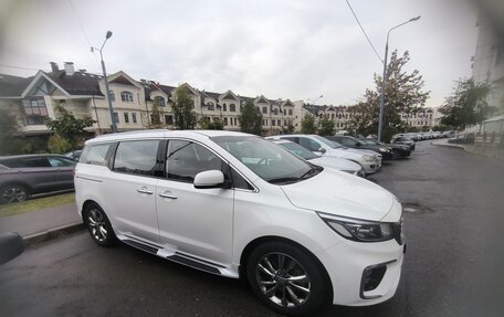 KIA Carnival III, 2019 год, 2 799 000 рублей, 3 фотография