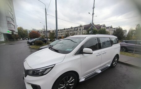 KIA Carnival III, 2019 год, 2 799 000 рублей, 2 фотография