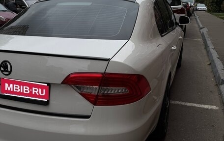 Skoda Superb III рестайлинг, 2014 год, 1 360 000 рублей, 6 фотография