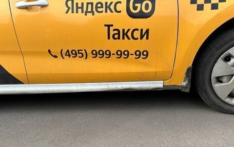 KIA Rio IV, 2017 год, 600 000 рублей, 13 фотография