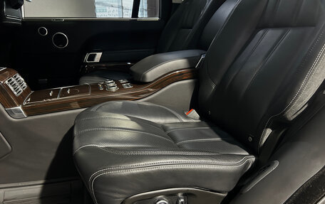 Land Rover Range Rover IV рестайлинг, 2015 год, 3 980 000 рублей, 13 фотография