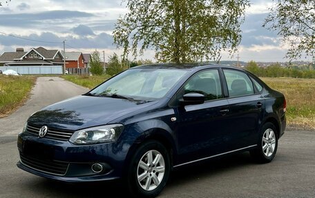 Volkswagen Polo VI (EU Market), 2015 год, 875 000 рублей, 2 фотография