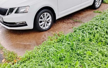 Skoda Octavia, 2017 год, 1 500 000 рублей, 4 фотография