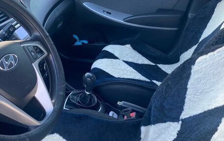 Hyundai Solaris II рестайлинг, 2014 год, 1 150 000 рублей, 11 фотография