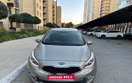 KIA cee'd III, 2014 год, 1 320 000 рублей, 2 фотография