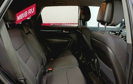 KIA Sorento II рестайлинг, 2018 год, 1 999 000 рублей, 14 фотография