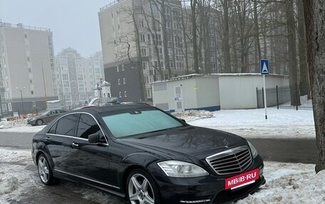 Mercedes-Benz S-Класс, 2012 год, 2 250 000 рублей, 9 фотография