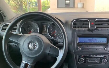 Volkswagen Golf VI, 2011 год, 900 000 рублей, 7 фотография
