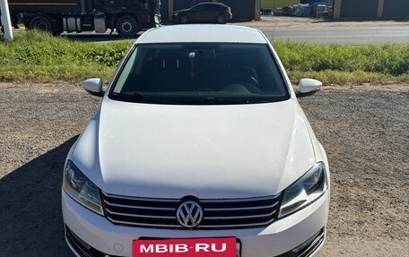 Volkswagen Passat B7, 2011 год, 820 000 рублей, 5 фотография