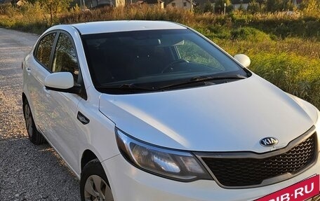 KIA Rio III рестайлинг, 2016 год, 650 000 рублей, 2 фотография