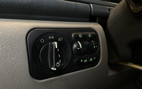 ЛуАЗ Patriot, 2006 год, 500 000 рублей, 16 фотография