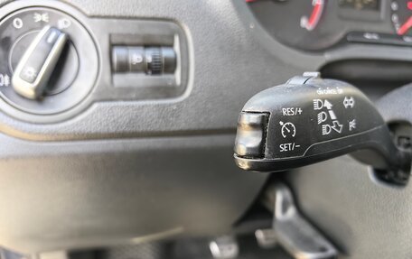 Volkswagen Polo VI (EU Market), 2018 год, 1 100 000 рублей, 13 фотография