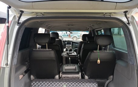 Hyundai Grand Starex Grand Starex I рестайлинг 2, 2009 год, 1 500 000 рублей, 8 фотография
