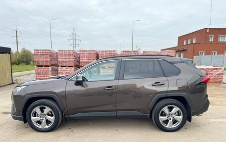 Toyota RAV4, 2020 год, 2 950 000 рублей, 8 фотография