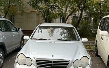 Mercedes-Benz C-Класс, 2003 год, 380 000 рублей, 1 фотография