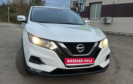 Nissan Qashqai, 2020 год, 2 040 000 рублей, 2 фотография