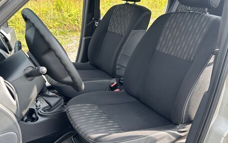 Renault Logan I, 2013 год, 725 000 рублей, 26 фотография