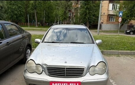 Mercedes-Benz C-Класс, 2003 год, 380 000 рублей, 9 фотография