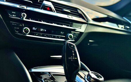 BMW 5 серия, 2017 год, 3 490 000 рублей, 14 фотография