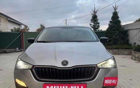 Skoda Rapid II, 2021 год, 1 750 000 рублей, 2 фотография