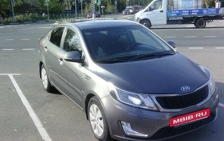 KIA Rio III рестайлинг, 2014 год, 985 000 рублей, 3 фотография