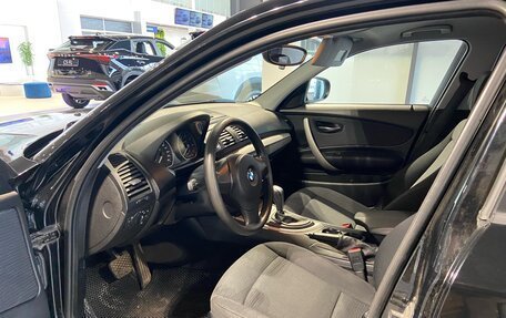 BMW 1 серия, 2011 год, 690 000 рублей, 15 фотография