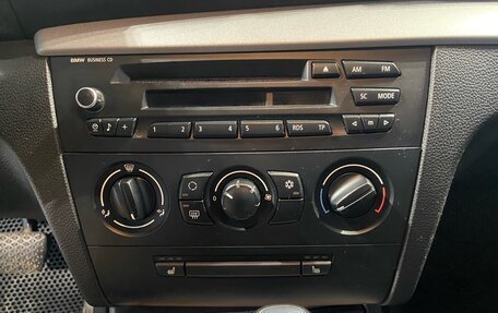BMW 1 серия, 2011 год, 690 000 рублей, 21 фотография