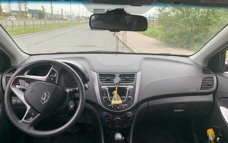 Hyundai Solaris II рестайлинг, 2016 год, 1 100 000 рублей, 9 фотография