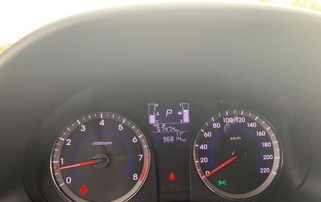 Hyundai Solaris II рестайлинг, 2016 год, 1 100 000 рублей, 11 фотография