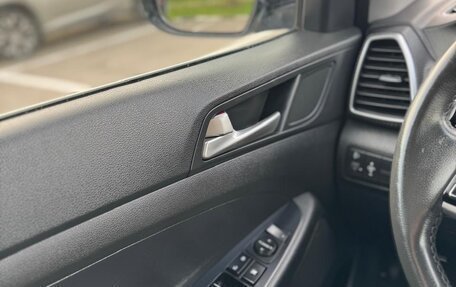 Hyundai Tucson III, 2018 год, 2 100 000 рублей, 14 фотография