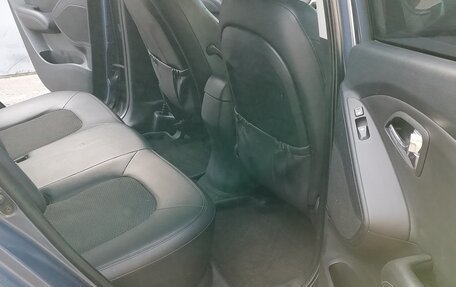 Hyundai ix35 I рестайлинг, 2012 год, 1 150 000 рублей, 10 фотография