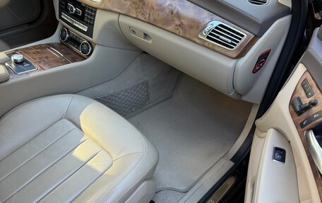 Mercedes-Benz CLS, 2012 год, 2 470 000 рублей, 17 фотография