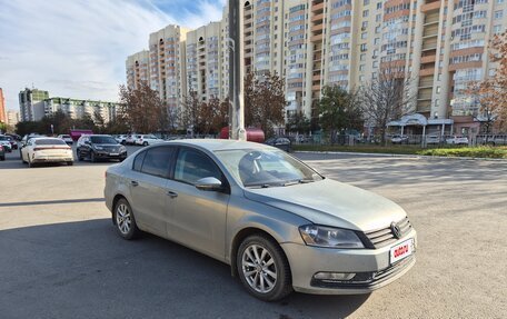 Volkswagen Passat B7, 2011 год, 750 000 рублей, 2 фотография