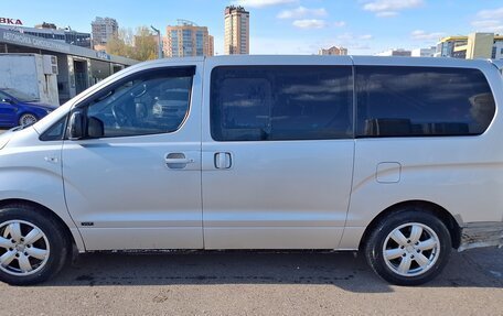 Hyundai Grand Starex Grand Starex I рестайлинг 2, 2009 год, 850 000 рублей, 3 фотография