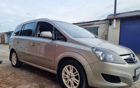 Opel Zafira B, 2011 год, 700 000 рублей, 5 фотография