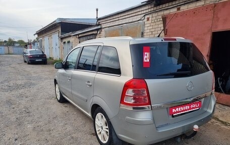 Opel Zafira B, 2011 год, 700 000 рублей, 3 фотография
