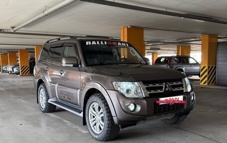 Mitsubishi Pajero IV, 2014 год, 2 400 000 рублей, 3 фотография