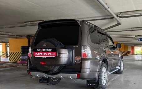 Mitsubishi Pajero IV, 2014 год, 2 400 000 рублей, 4 фотография